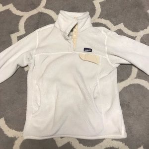 White Patagonia half zip
